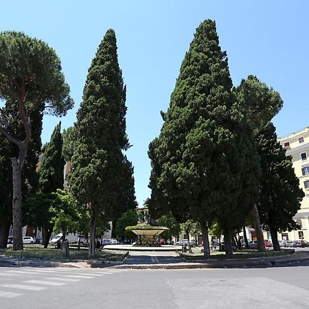 Residenza Vittoria Roma Hotel Exterior photo